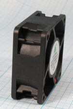 8009976835 Вентилятор 60x60x25, напряжение 12В, ток 0.25А, выводы 2L, подшипник скольжения, FSY60S12H Hirschmann — изображение 3