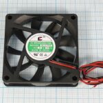 8009976923 Вентилятор 70x70x15, напряжение 12В, ток 0.30А, выводы 2L, подшипник качения, YM1207PHB1 Hirschmann