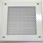 8013812132 Решетка вентиляционная 150х150 мм, металлическая на саморезах, кружок, белый VRK00150S4 Hirschmann