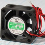 8009976712 Вентилятор 30x30x15, напряжение 5В, ток 0.16А, выводы 2L, подшипник качения, YM0503PHB1 Hirschmann