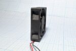 8009977015 Вентилятор 70x70x20, напряжение 12В, ток 0.35А, выводы 2L, подшипник скольжения, FSY72S12H Hirschmann — изображение 4