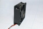 8009976909 Вентилятор 80x80x25, напряжение 12В, ток 0.14А, выводы 2L, подшипник скольжения, RQD8025MS Hirschmann — изображение 8